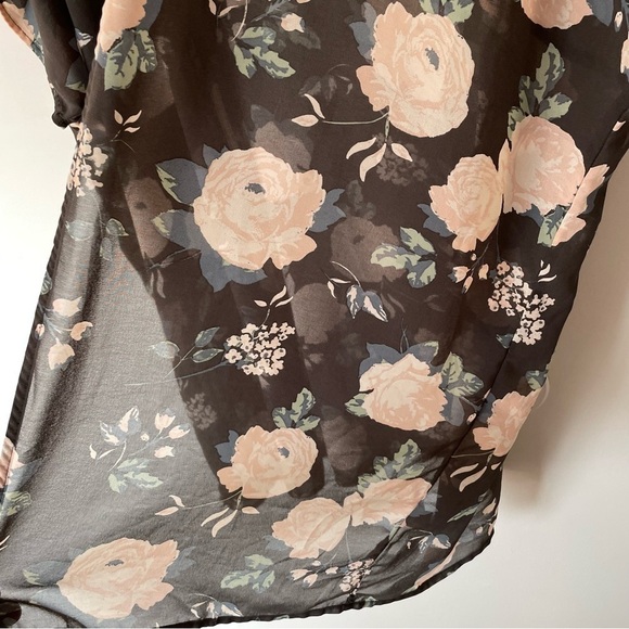 Maurices Floral Kimono Sz M/L Grey Pink Feminine Girly Lightweight Topper EUC - Picture 5 of 10